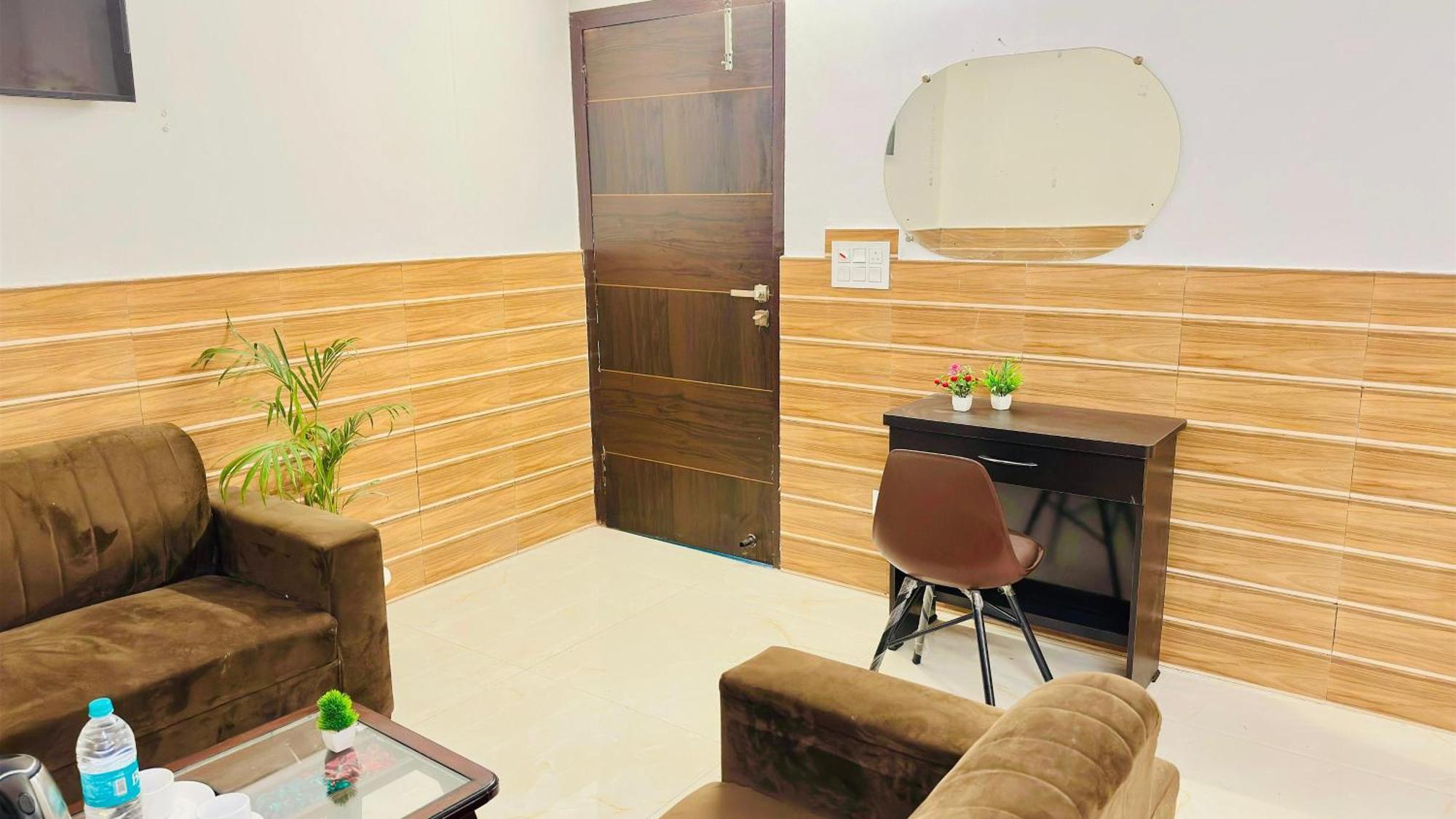 Dr White House - Noida Sector 18 Hotel Exterior foto