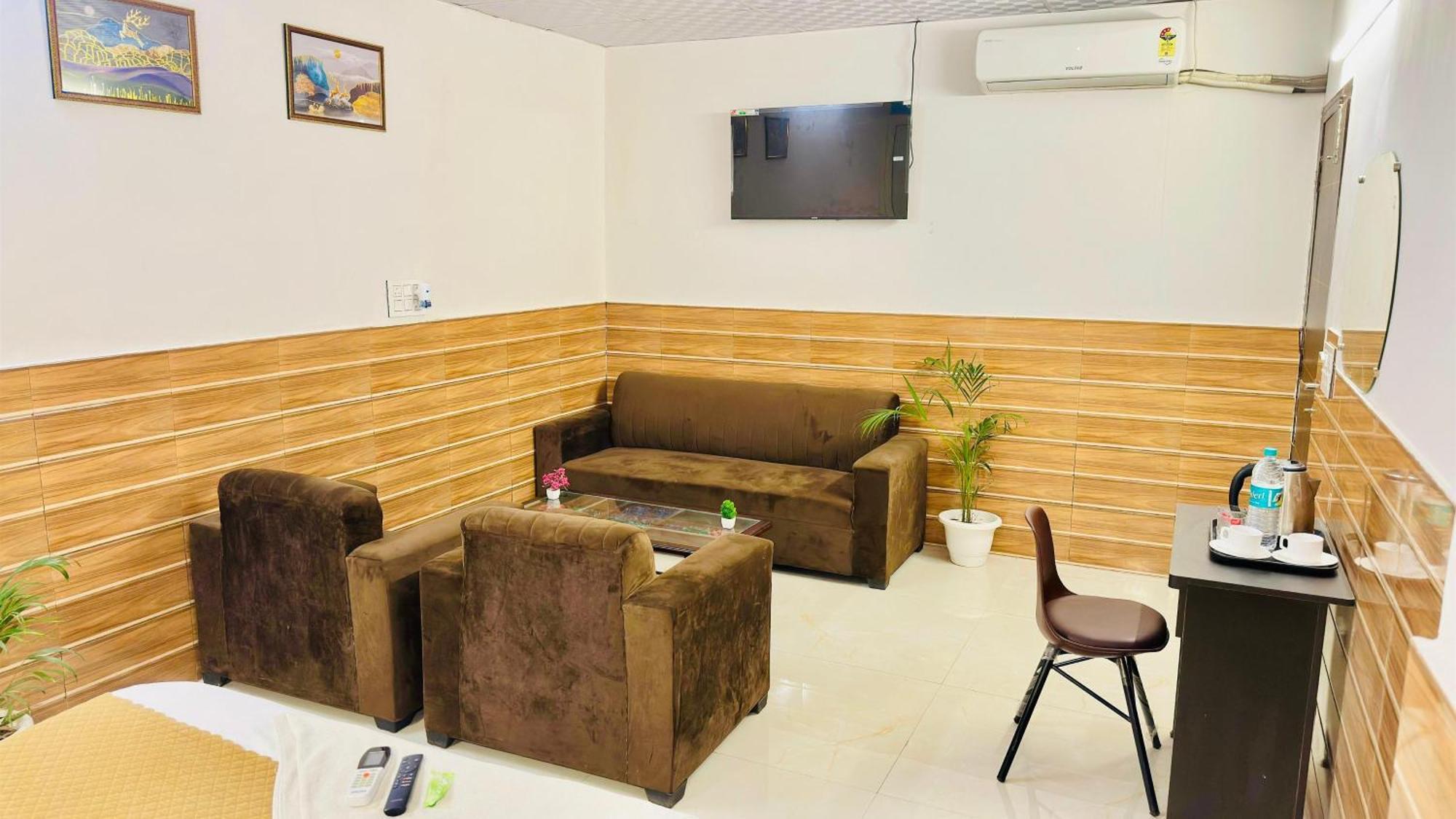 Dr White House - Noida Sector 18 Hotel Exterior foto